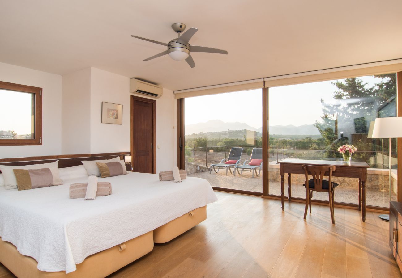 Villa in Sa Pobla - YourHouse Can Mel, spacious villa with private pool for 10 guests