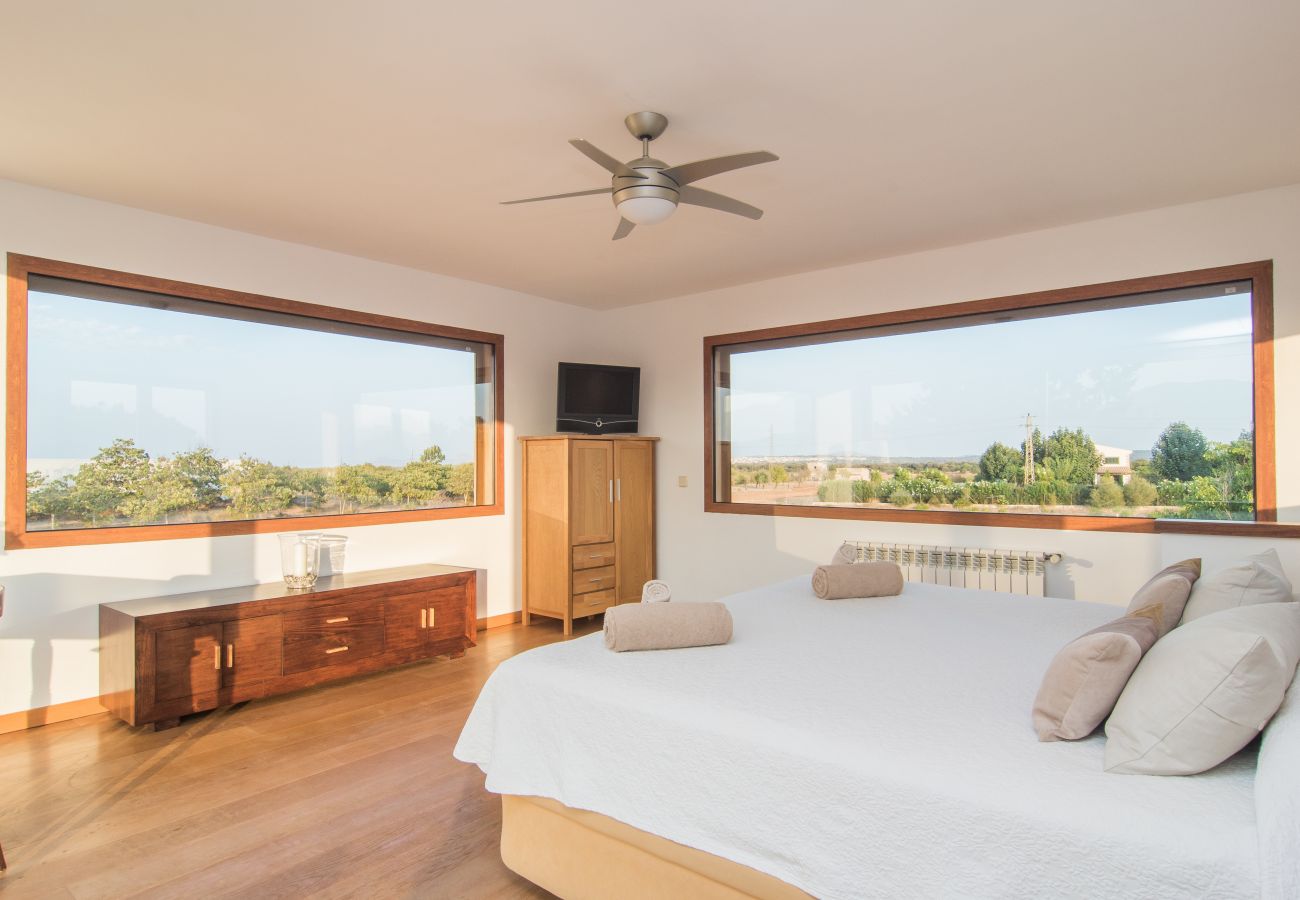 Villa in Sa Pobla - YourHouse Can Mel, spacious villa with private pool for 10 guests