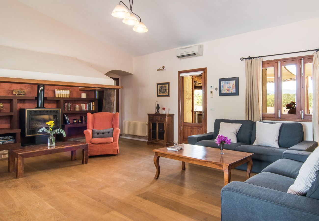 Villa in Sa Pobla - YourHouse Can Mel, spacious villa with private pool for 10 guests