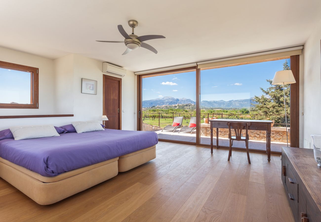 Villa in Sa Pobla - YourHouse Can Mel, spacious villa with private pool for 10 guests