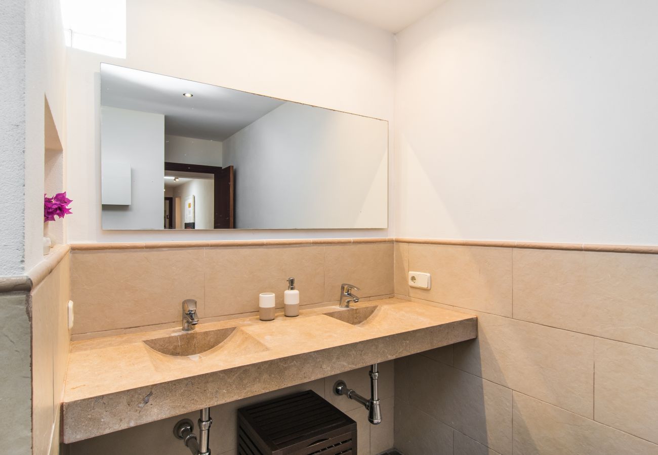Villa in Sa Pobla - YourHouse Can Mel, spacious villa with private pool for 10 guests