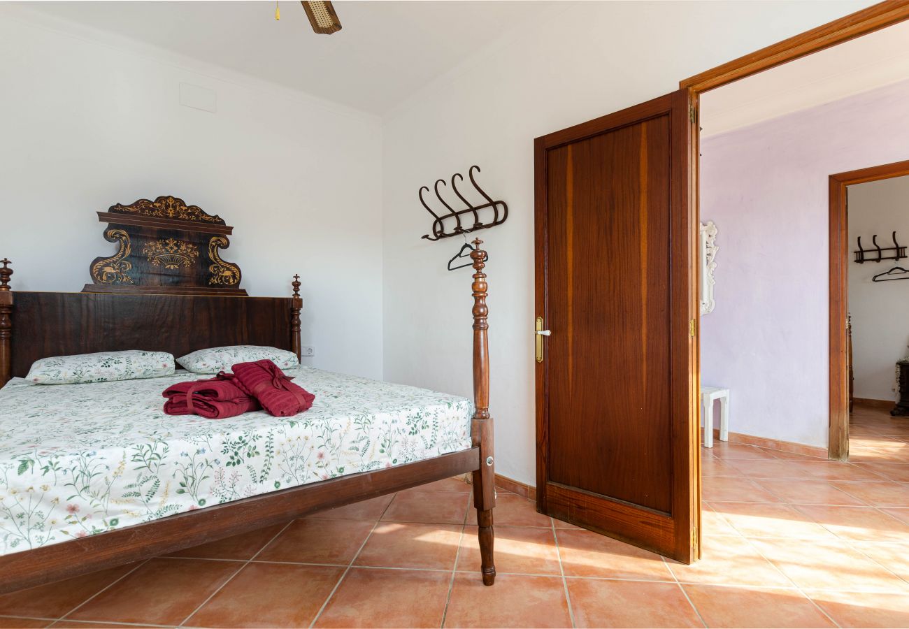 Villa in Buger - YourHouse Es Puig, villa with private pool, near the Tramuntana mountains