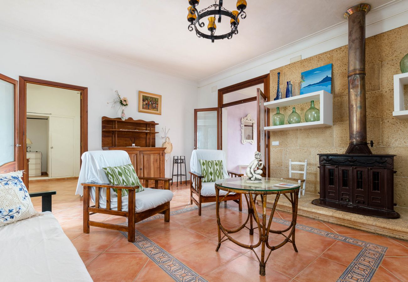 Villa in Buger - YourHouse Es Puig, villa with private pool, near the Tramuntana mountains