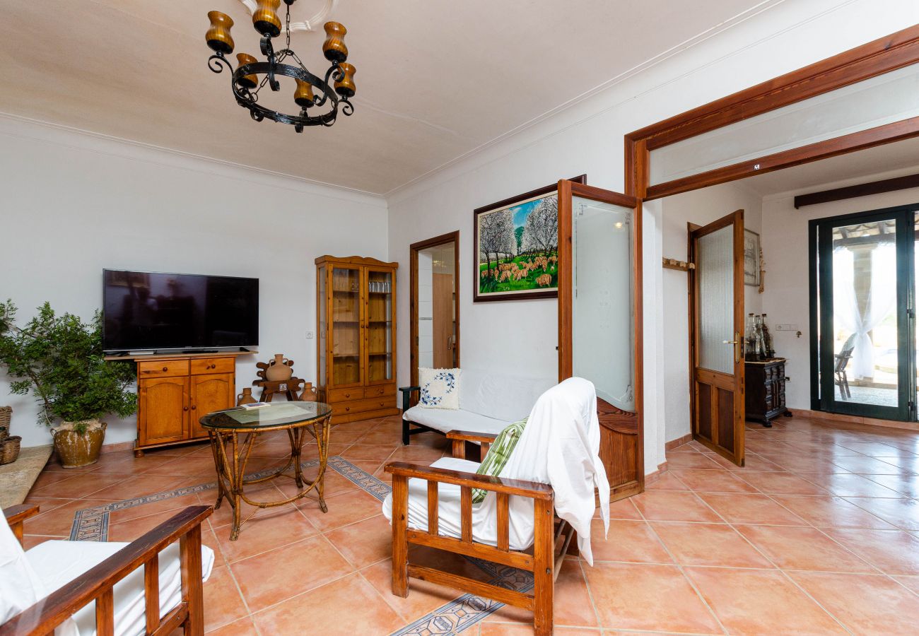 Villa in Buger - YourHouse Es Puig, villa with private pool, near the Tramuntana mountains