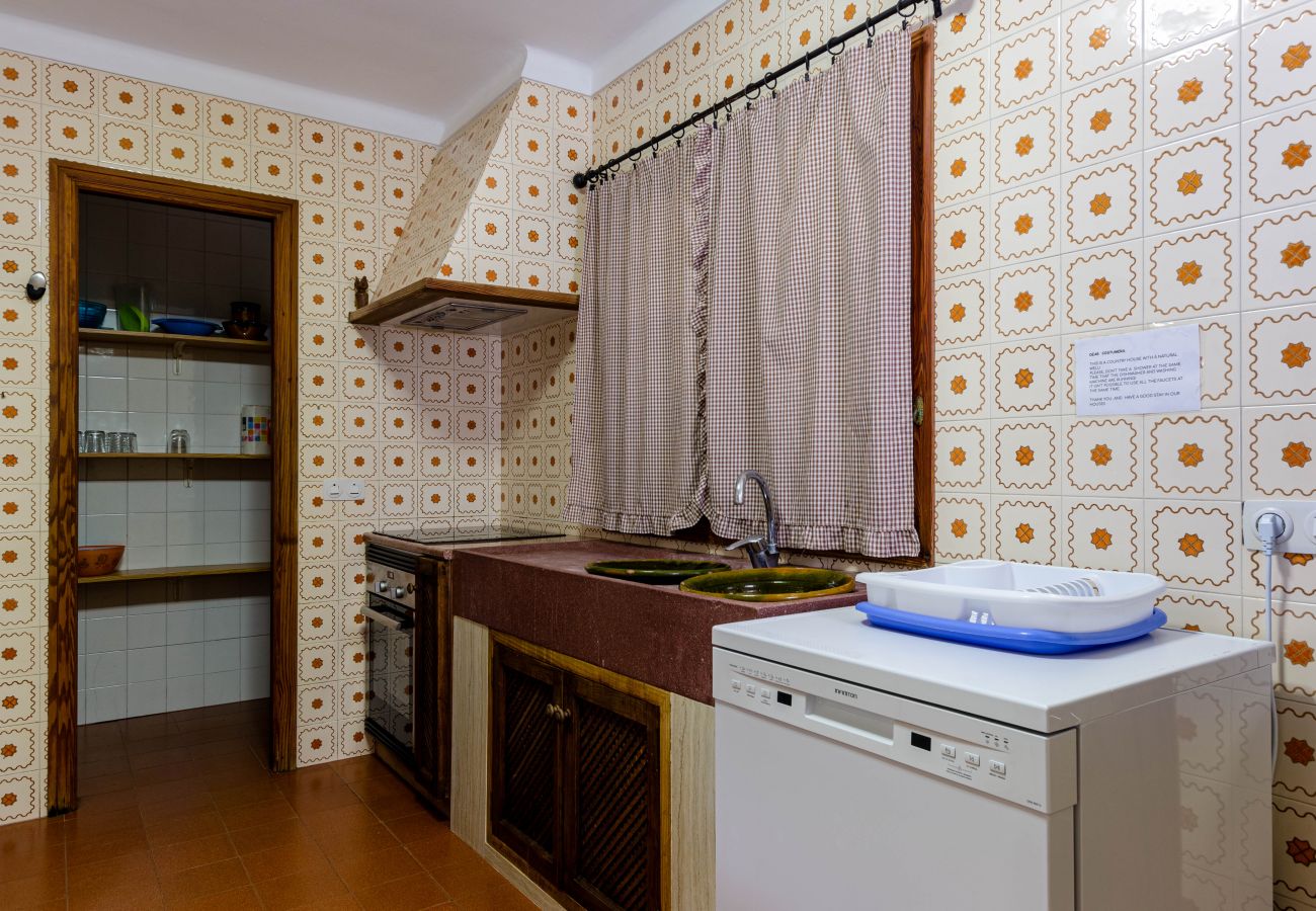 Country house in Ca´n Picafort -  YourHouse Ca Na Teulera, villa with private pool, 3 km from the beach