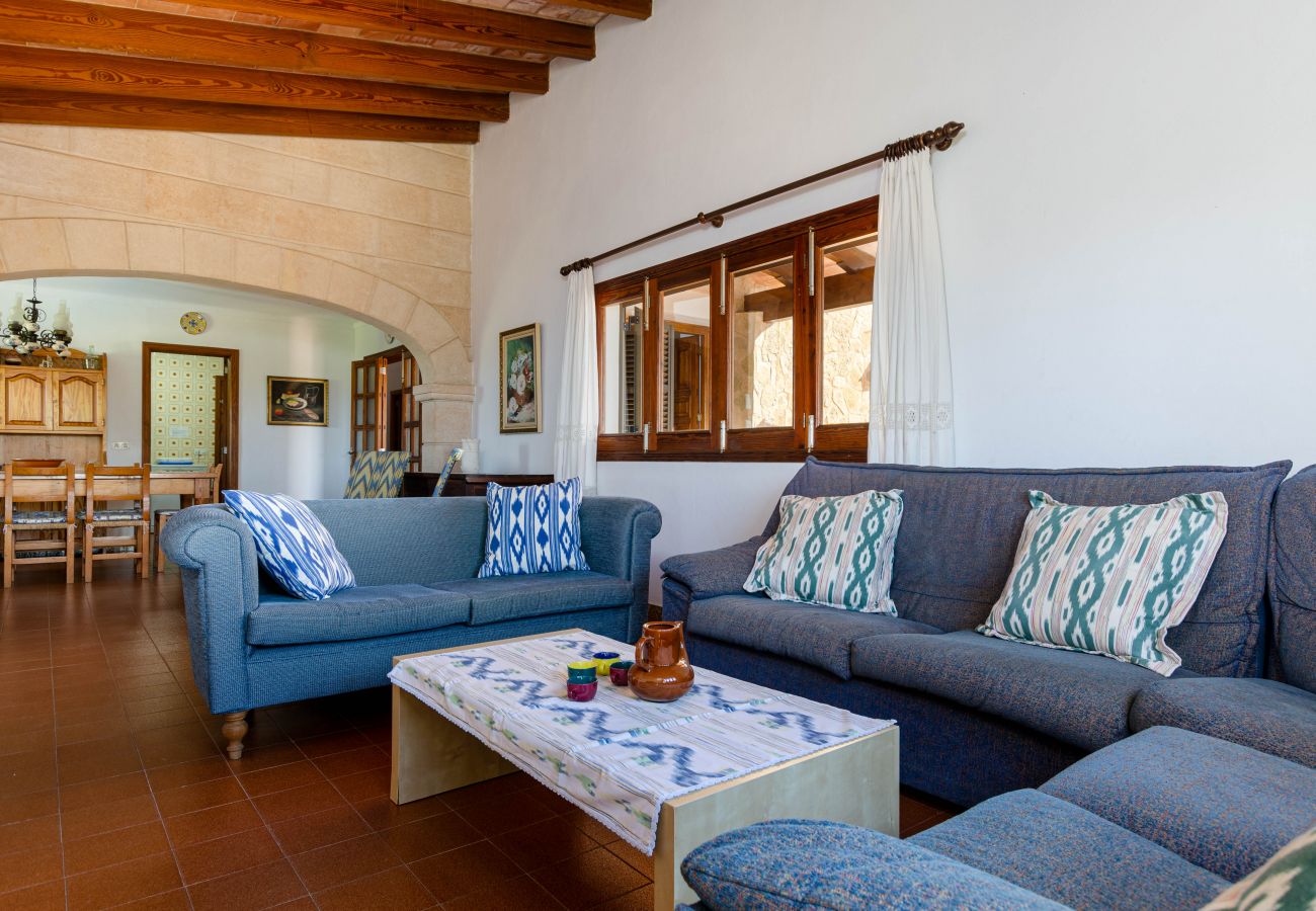 Country house in Ca´n Picafort -  YourHouse Ca Na Teulera, villa with private pool, 3 km from the beach