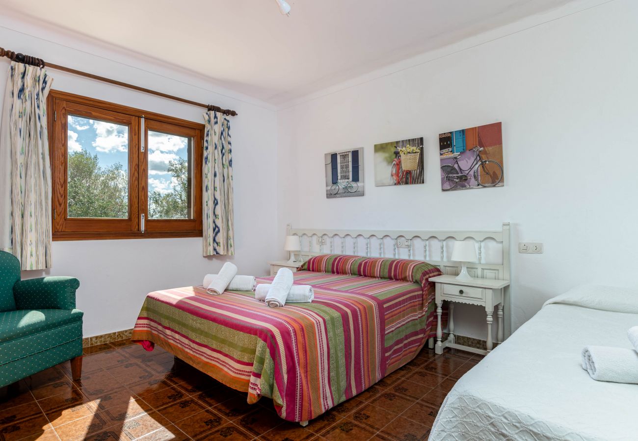 Country house in Ca´n Picafort -  YourHouse Ca Na Teulera, villa with private pool, 3 km from the beach