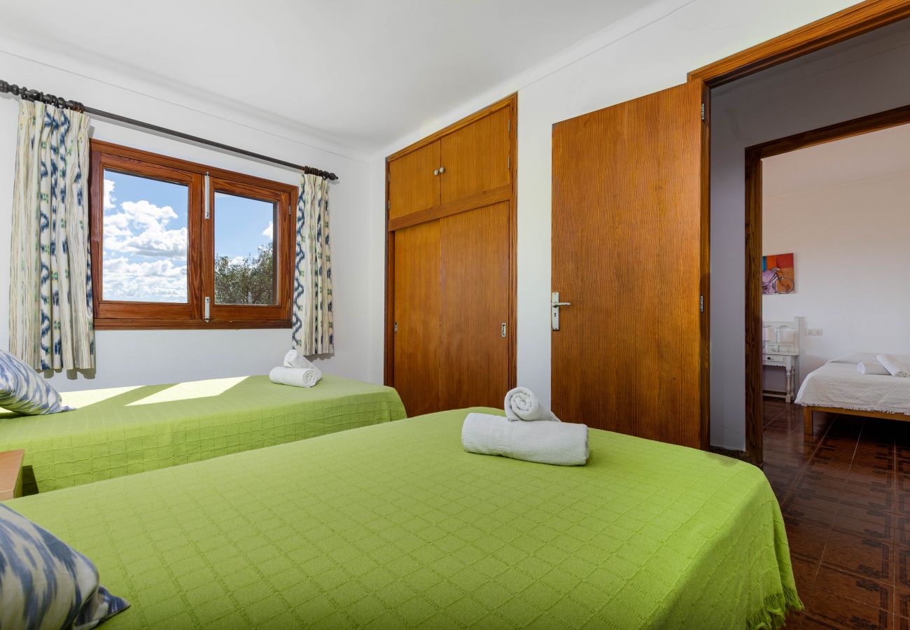 Country house in Ca´n Picafort -  YourHouse Ca Na Teulera, villa with private pool, 3 km from the beach