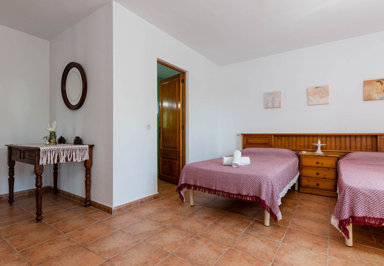 Country house in Ca´n Picafort -  YourHouse Ca Na Teulera, villa with private pool, 3 km from the beach