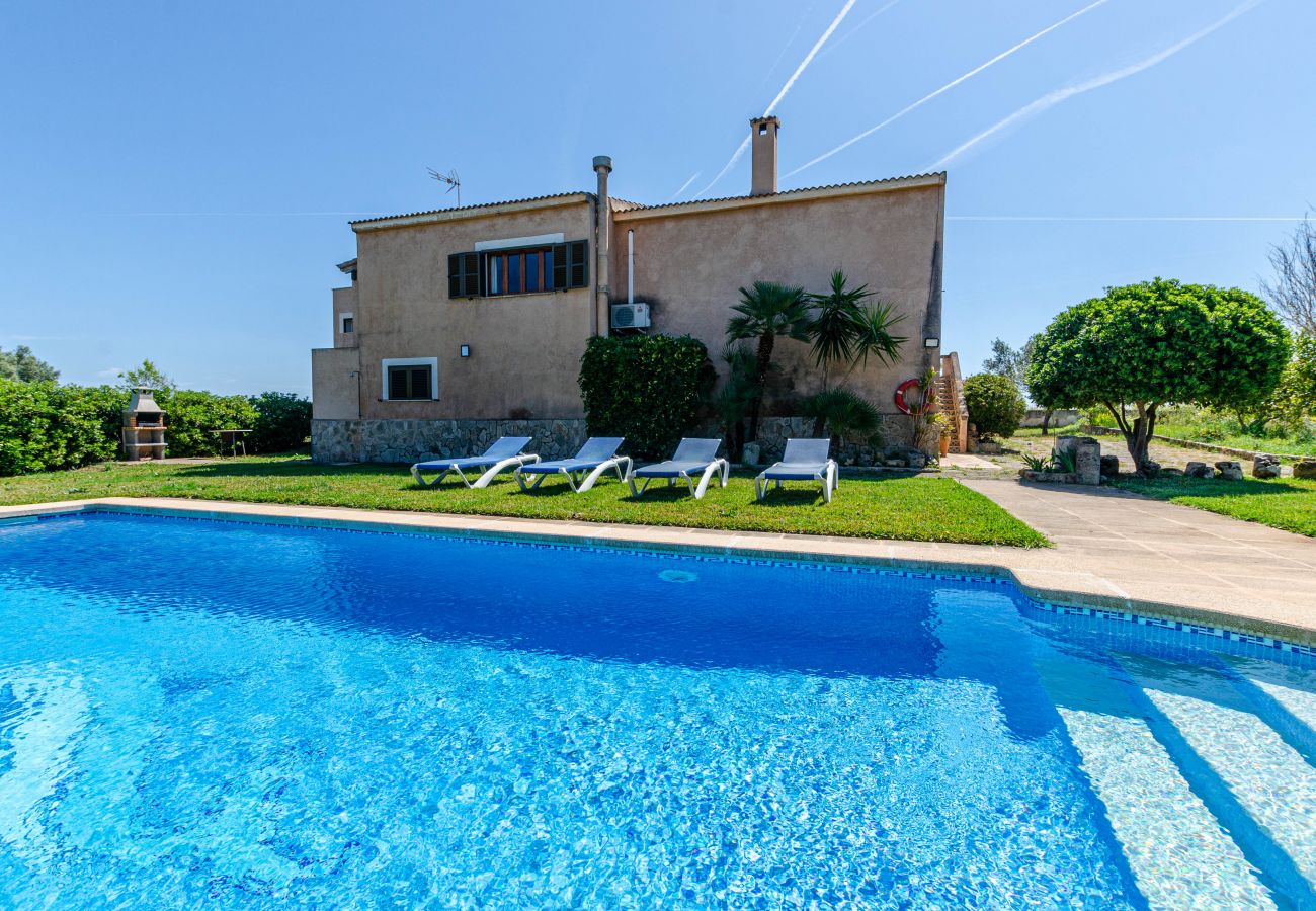 Country house in Ca´n Picafort -  YourHouse Ca Na Teulera, villa with private pool, 3 km from the beach