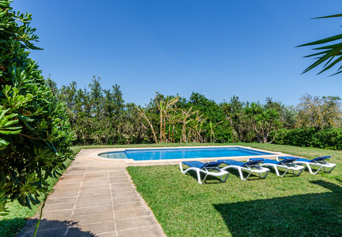 Country house in Ca´n Picafort -  YourHouse Ca Na Teulera, villa with private pool, 3 km from the beach