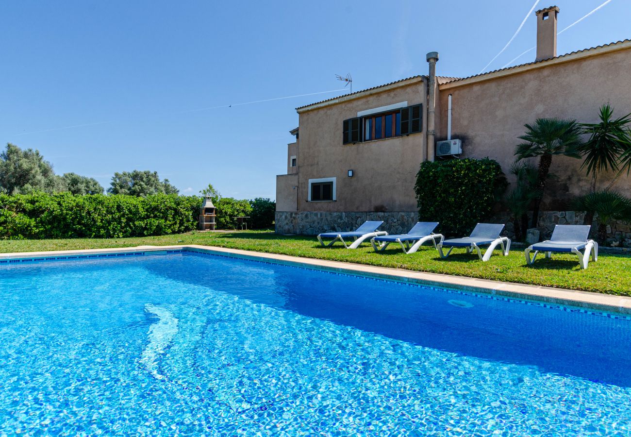 Country house in Ca´n Picafort -  YourHouse Ca Na Teulera, villa with private pool, 3 km from the beach