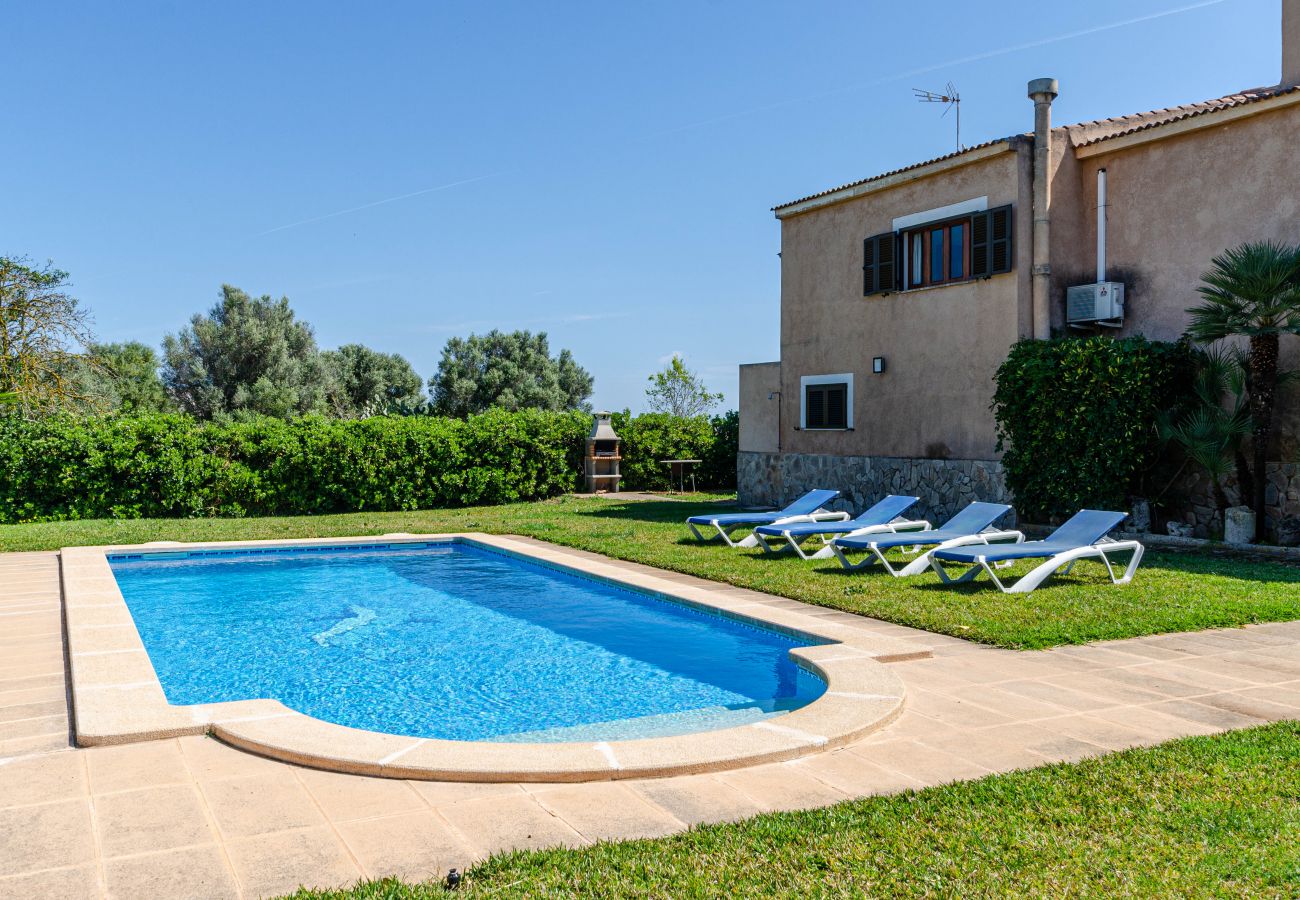 Country house in Ca´n Picafort -  YourHouse Ca Na Teulera, villa with private pool, 3 km from the beach