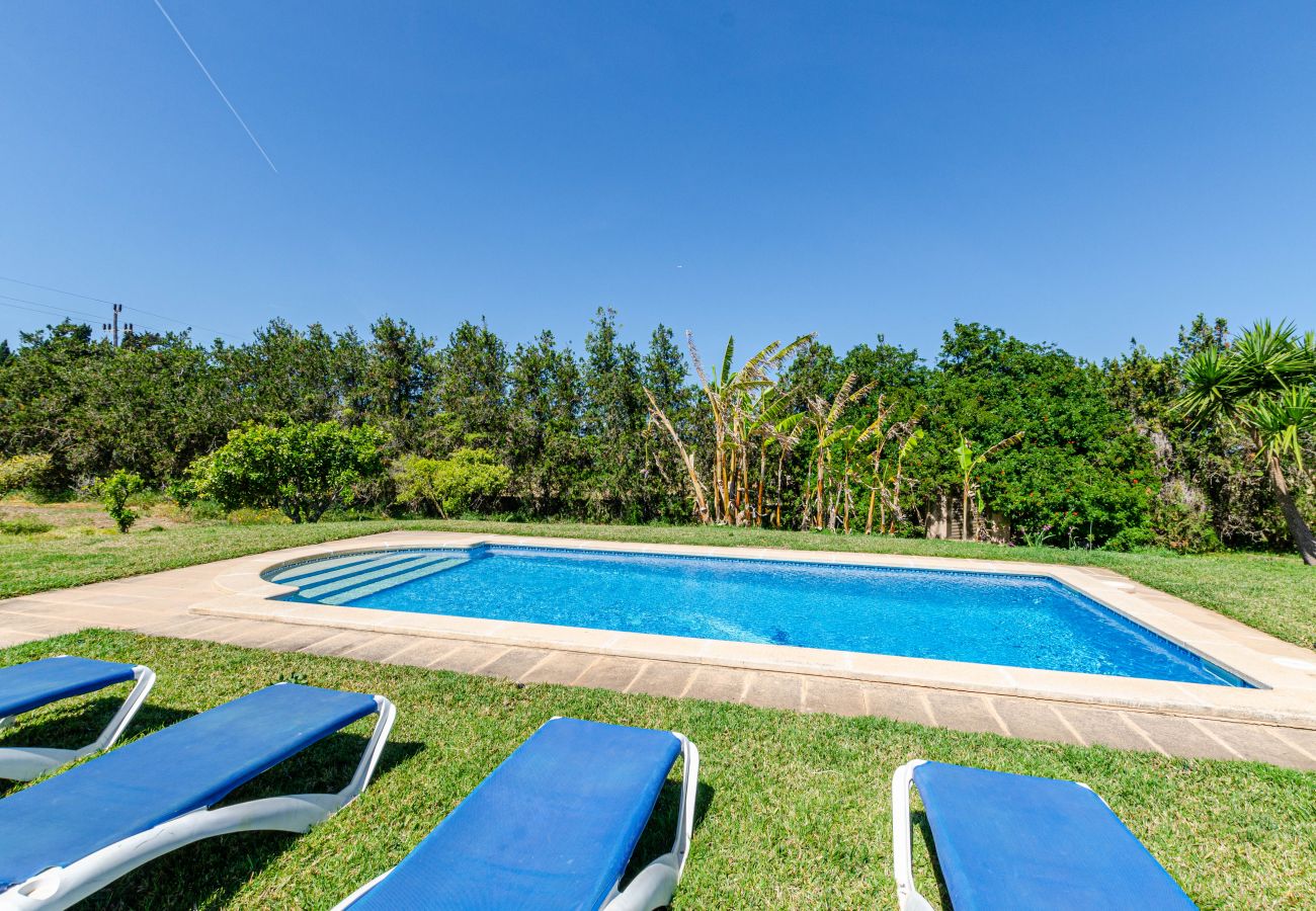 Country house in Ca´n Picafort -  YourHouse Ca Na Teulera, villa with private pool, 3 km from the beach