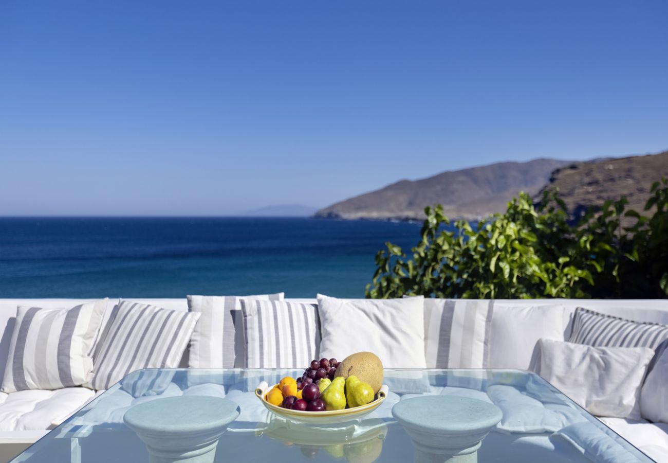 Villa in Andros - Seaside luxury villa 