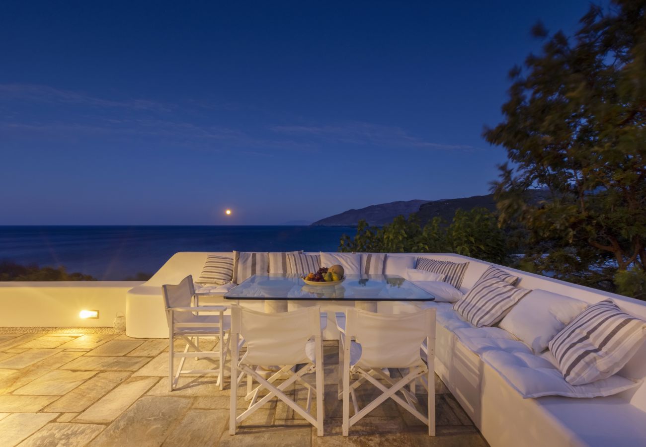 Villa in Andros - Seaside luxury villa 