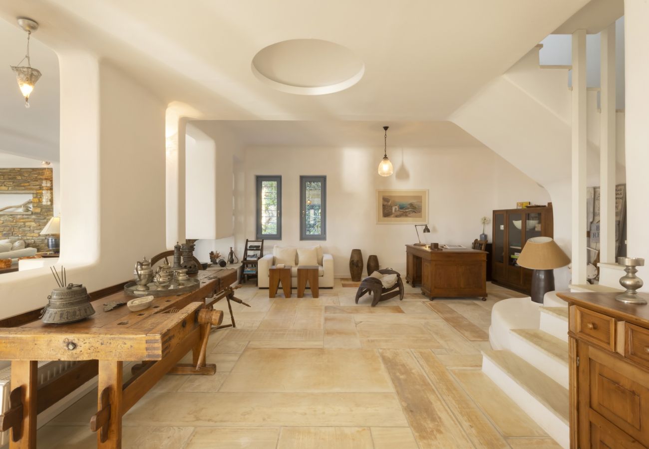 Villa in Andros - Seaside luxury villa 