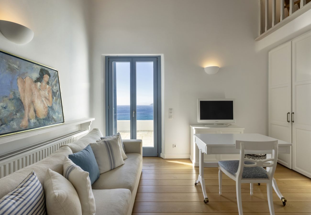 Villa in Andros - Seaside luxury villa 