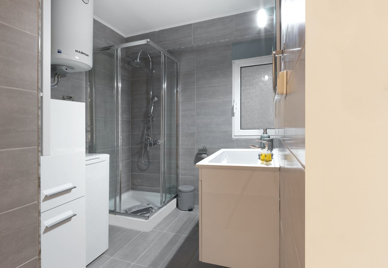 Apartment in Athens - 2BR  next to the National Gallery & chic Kolonaki 