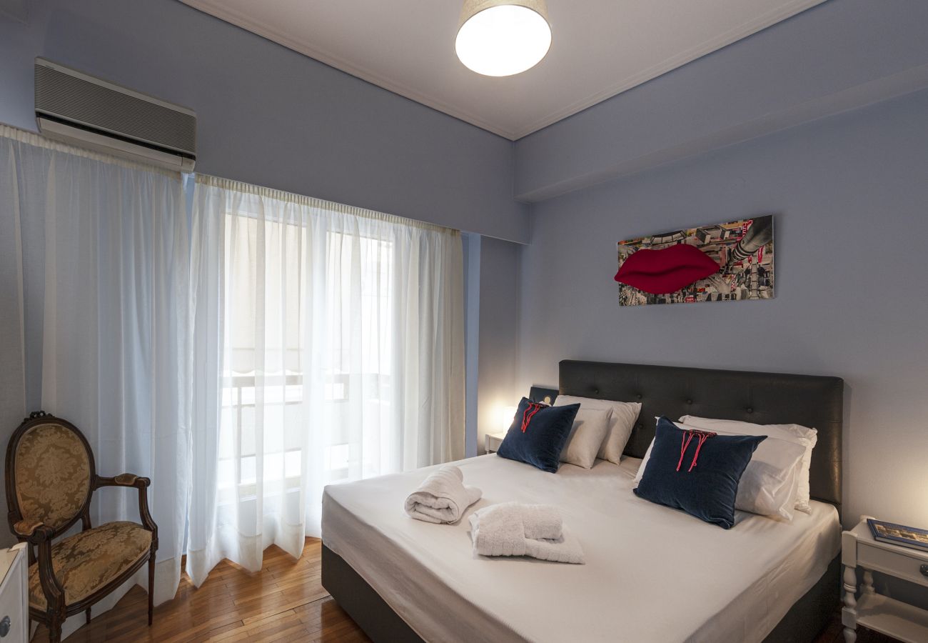 Apartment in Athens - Spacious 3 Bedroom apt near Acropolis museum 