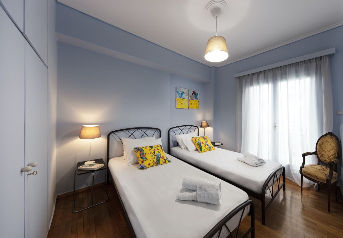 Apartment in Athens - Spacious 3 Bedroom apt near Acropolis museum 