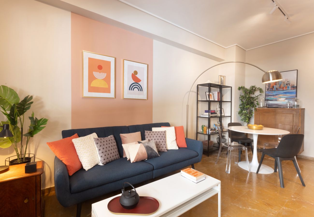Apartment in Piraeus - Marina Zeas apartment by the sea 