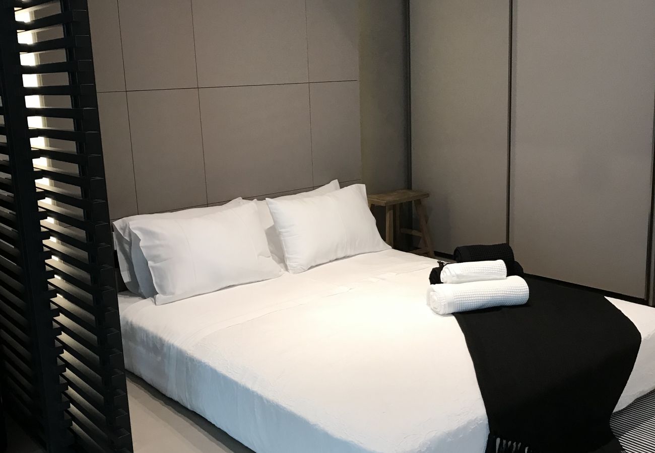 Studio in Athens - A NYC loft inspired design Studio in Kolonaki 