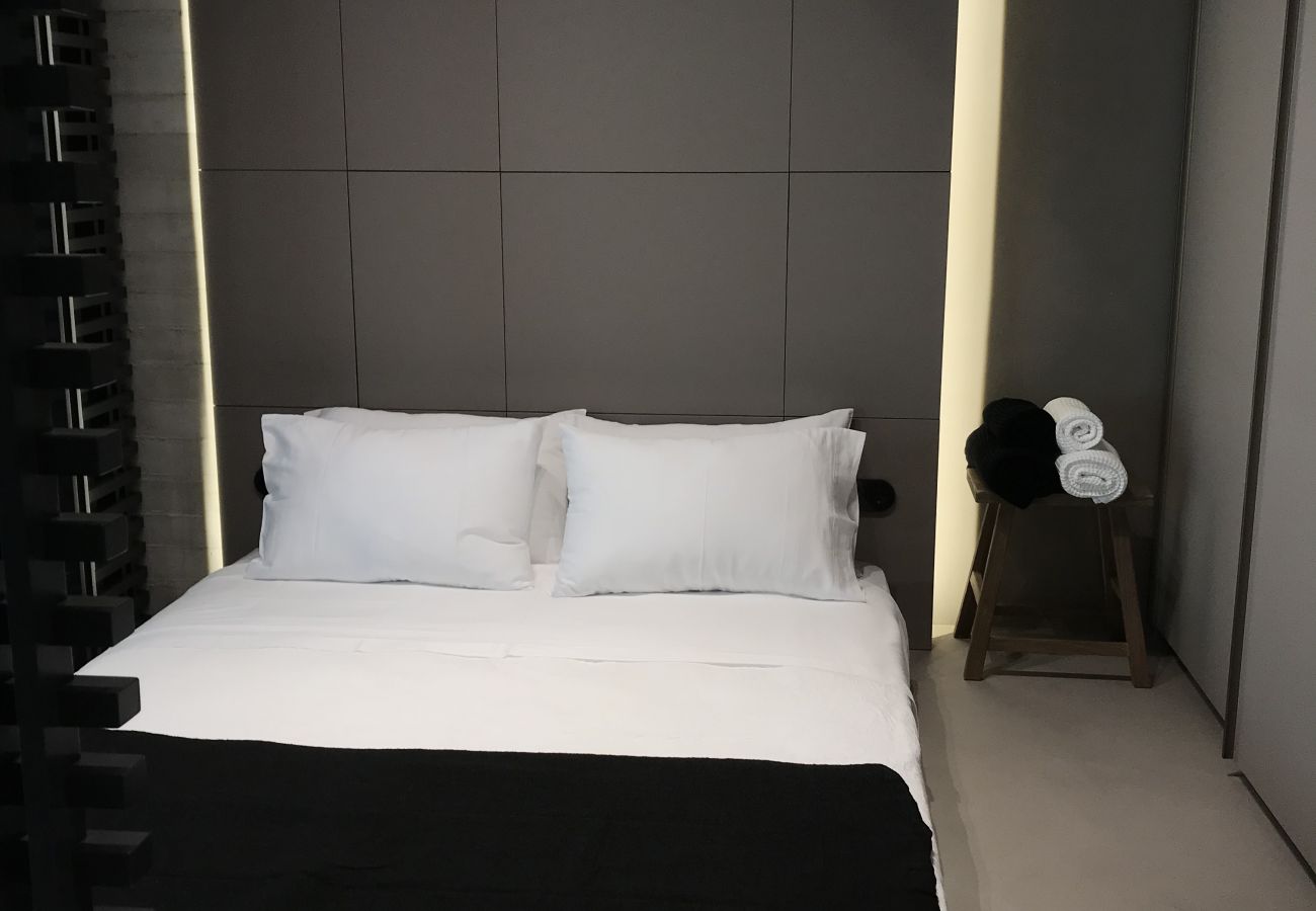 Studio in Athens - A NYC loft inspired design Studio in Kolonaki 