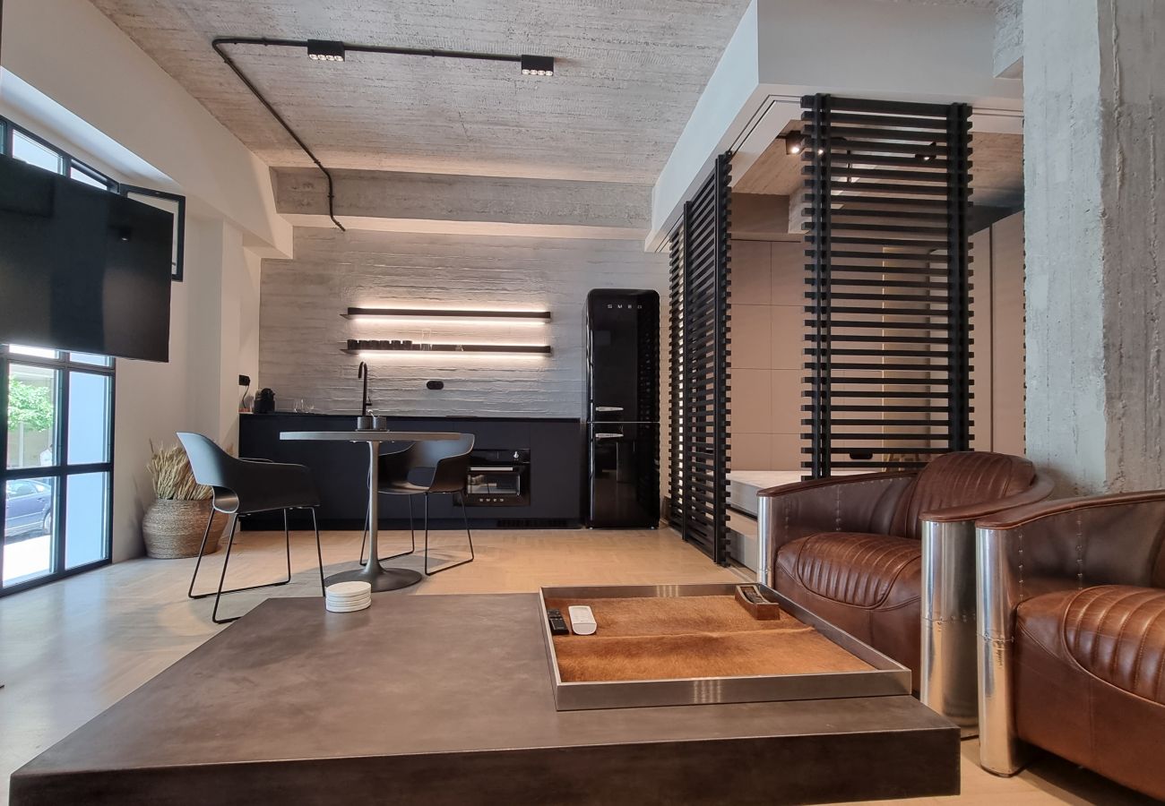 Studio in Athens - A NYC loft inspired design Studio in Kolonaki 