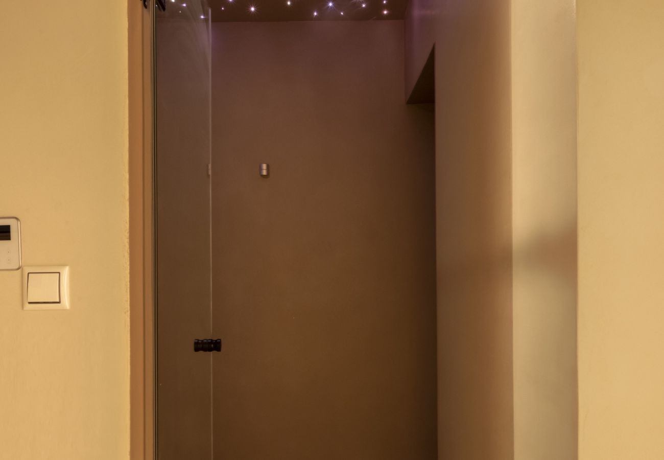 Apartment in Athens - A Truly WOW Experience for Every Guest. THE place 