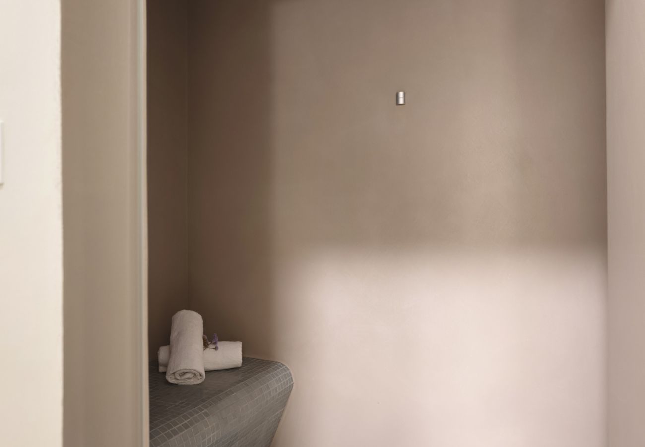Apartment in Athens - A Truly WOW Experience for Every Guest. THE place 