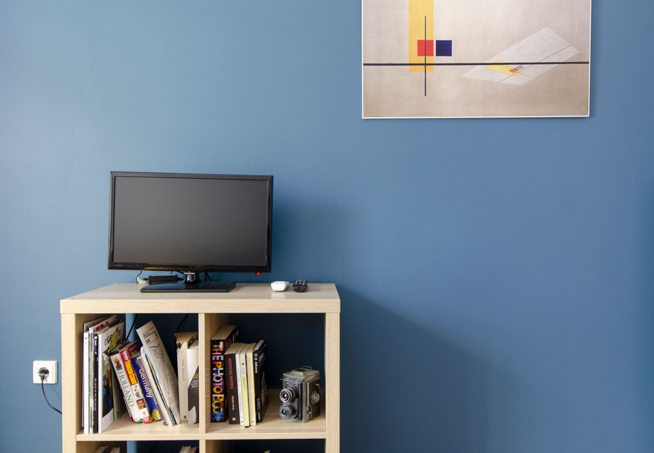 Apartment in Athens - Colourful apartment under the Acropolis