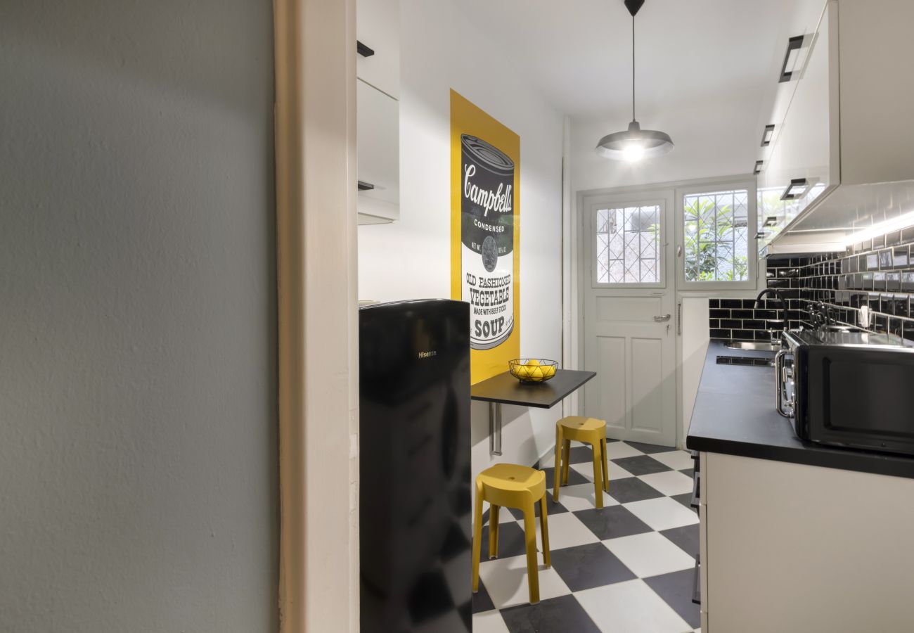 Apartment in Athens - Elegance meets charm in a posh neighborhood