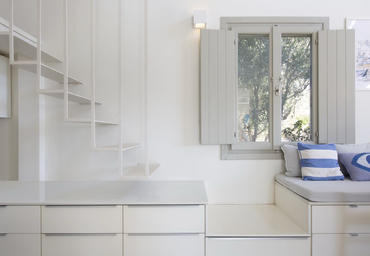 Villa in Ampelas - Elegant villa, sea views, designer renovation 