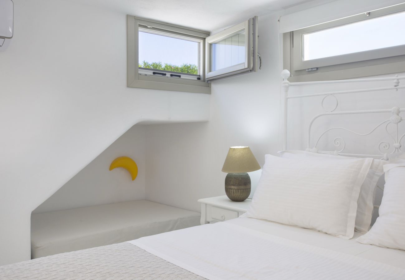 Villa in Ampelas - Elegant villa, sea views, designer renovation 