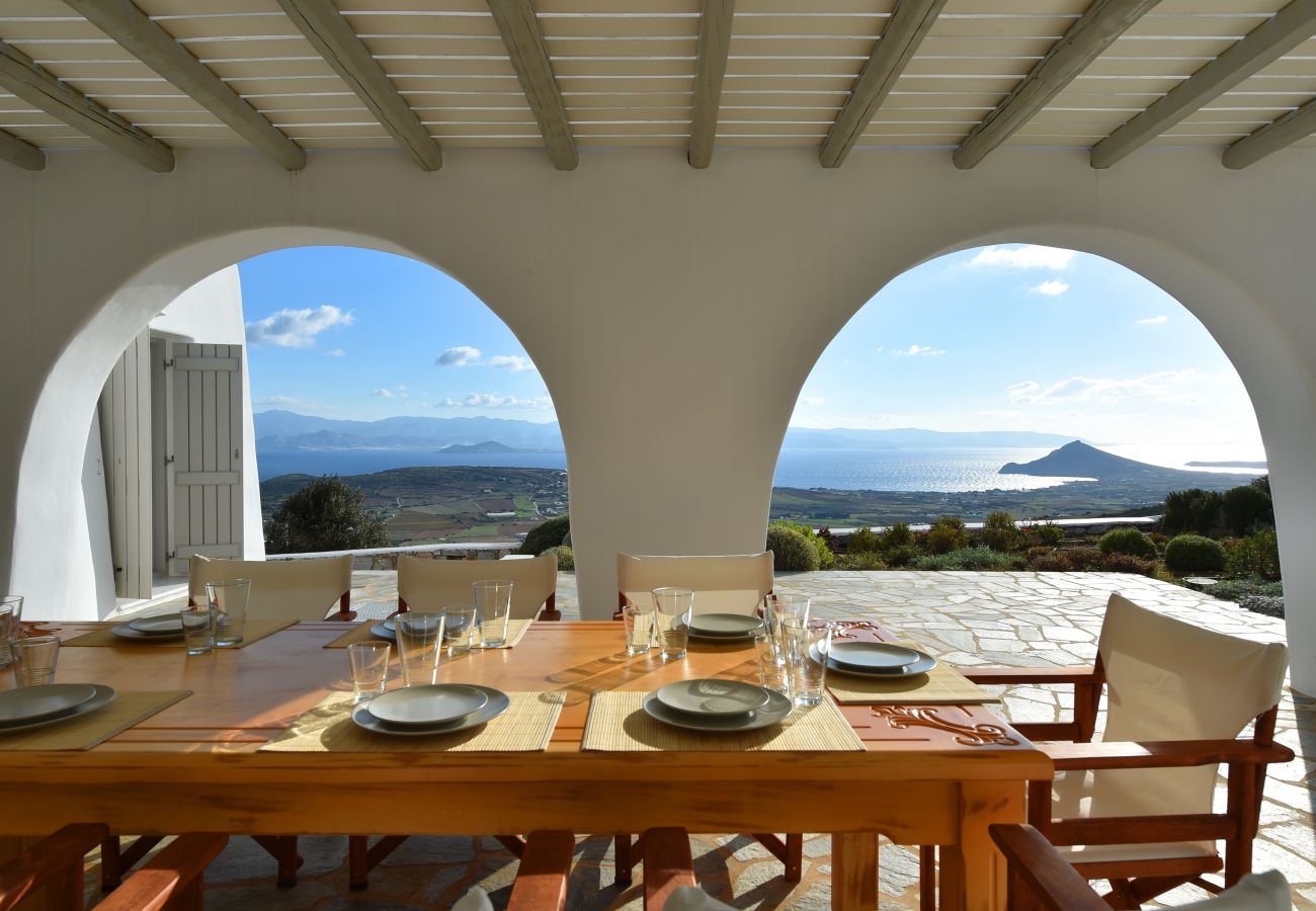 Villa in Naousa - Panoramic three villa complex with helipad 