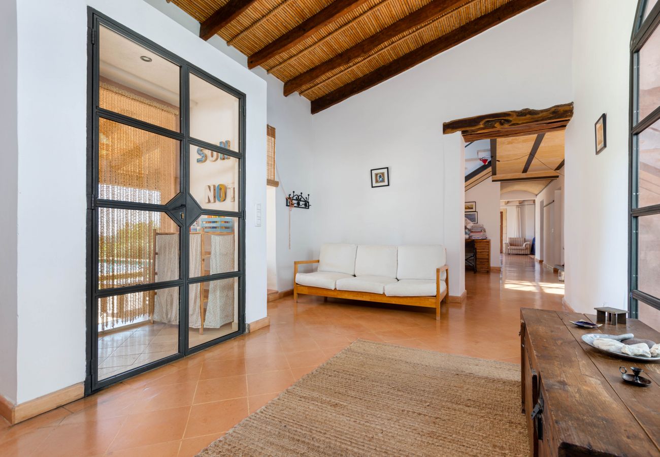 Villa in Arta - YourHouse Casa Laura, villa with private pool near Artà