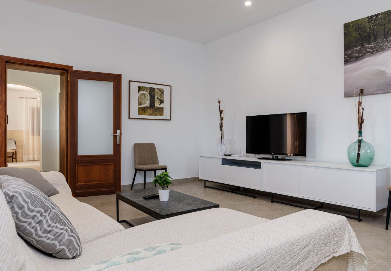 Villa in Sa Pobla - YourHouse Goet, spacious villa with private pool