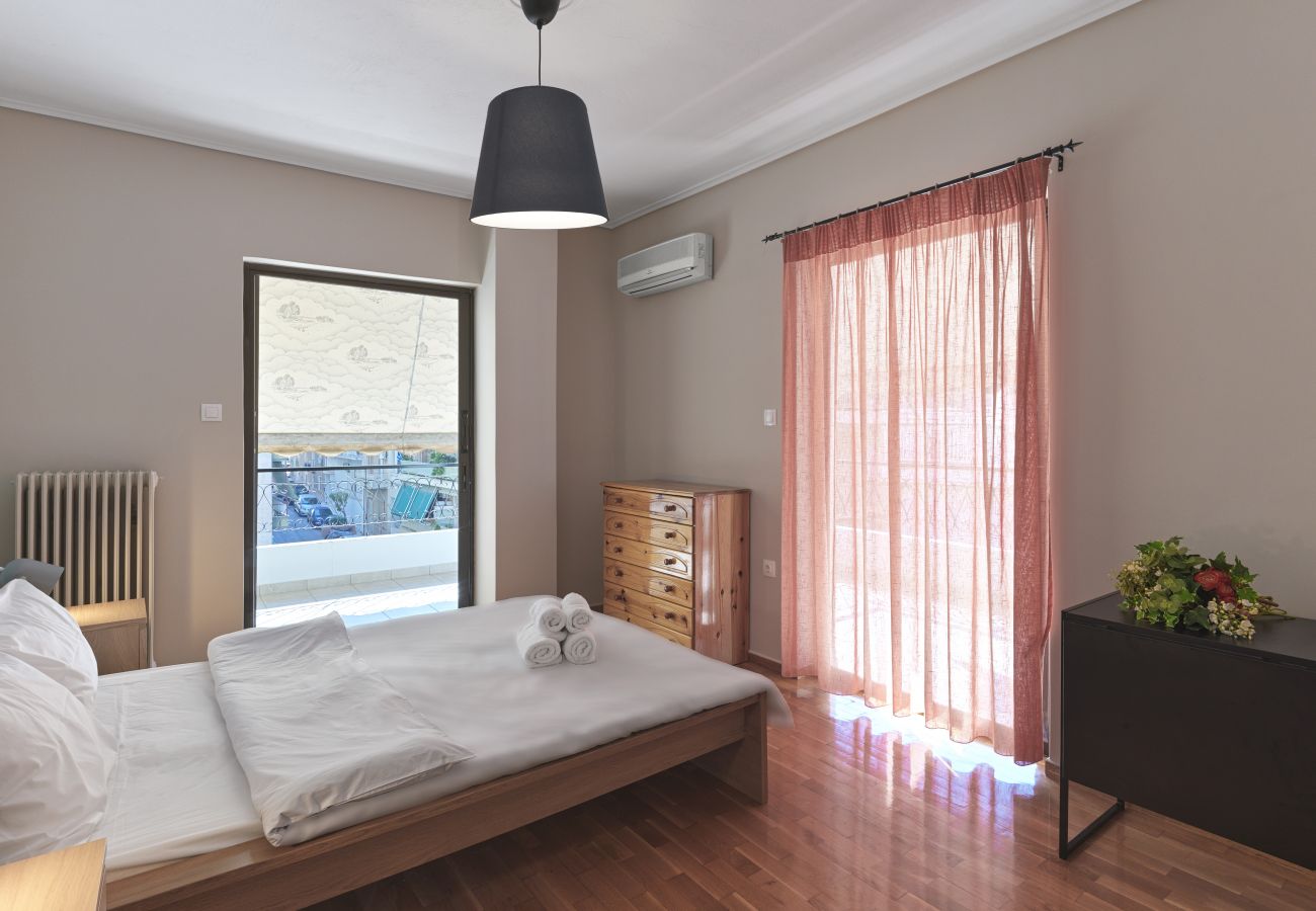 Apartment in Zografou - 2 BDR Apartment Close to Children's Hospital