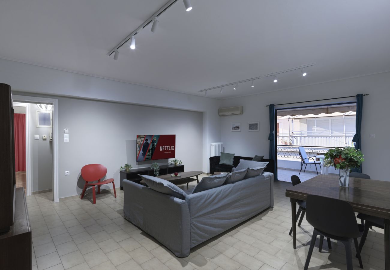 Apartment in Zografou - 2 BDR Apartment Close to Children's Hospital