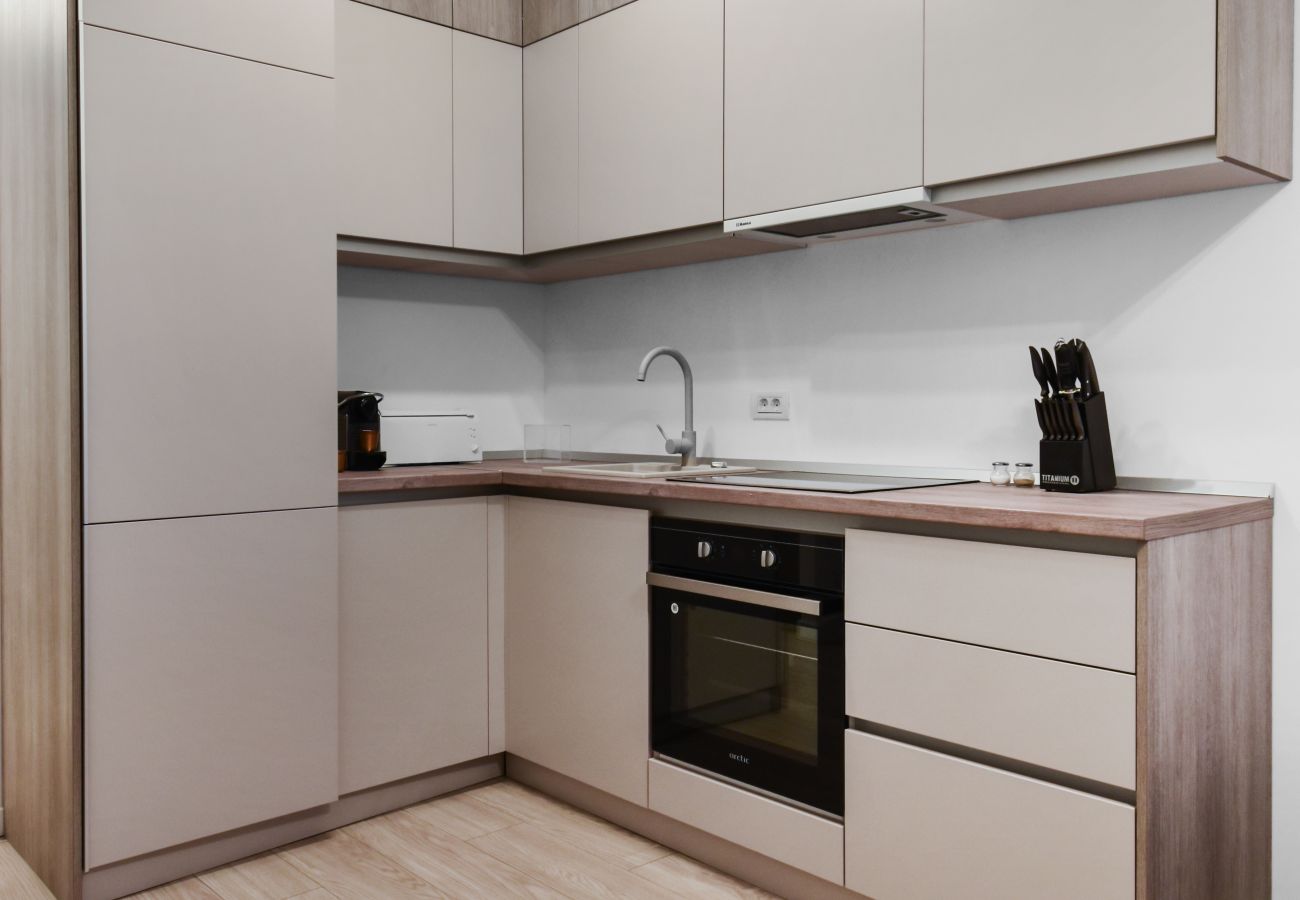 Studio in Bucharest - Elegant Studio in Win Herastrau