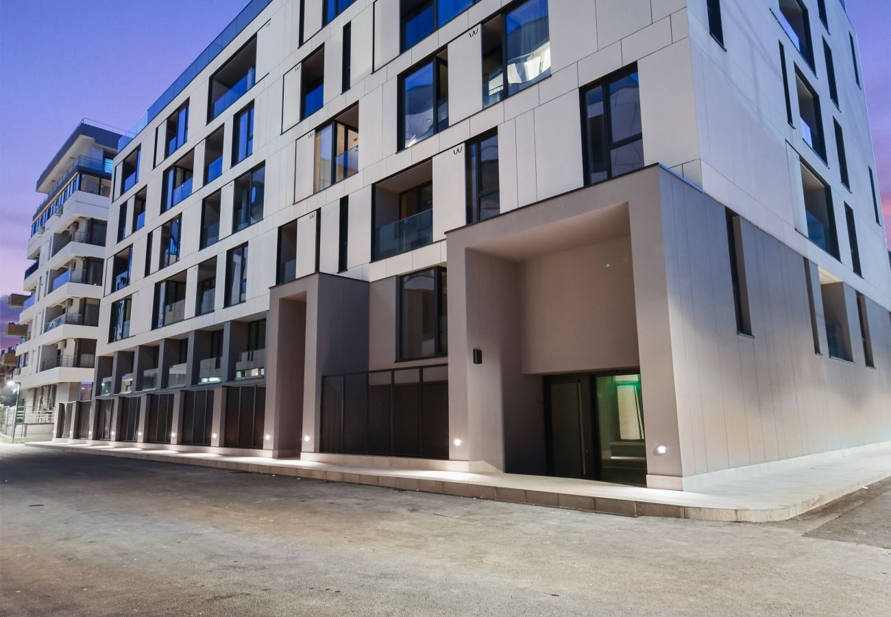 Studio in Bucharest - Elegant Studio in Win Herastrau