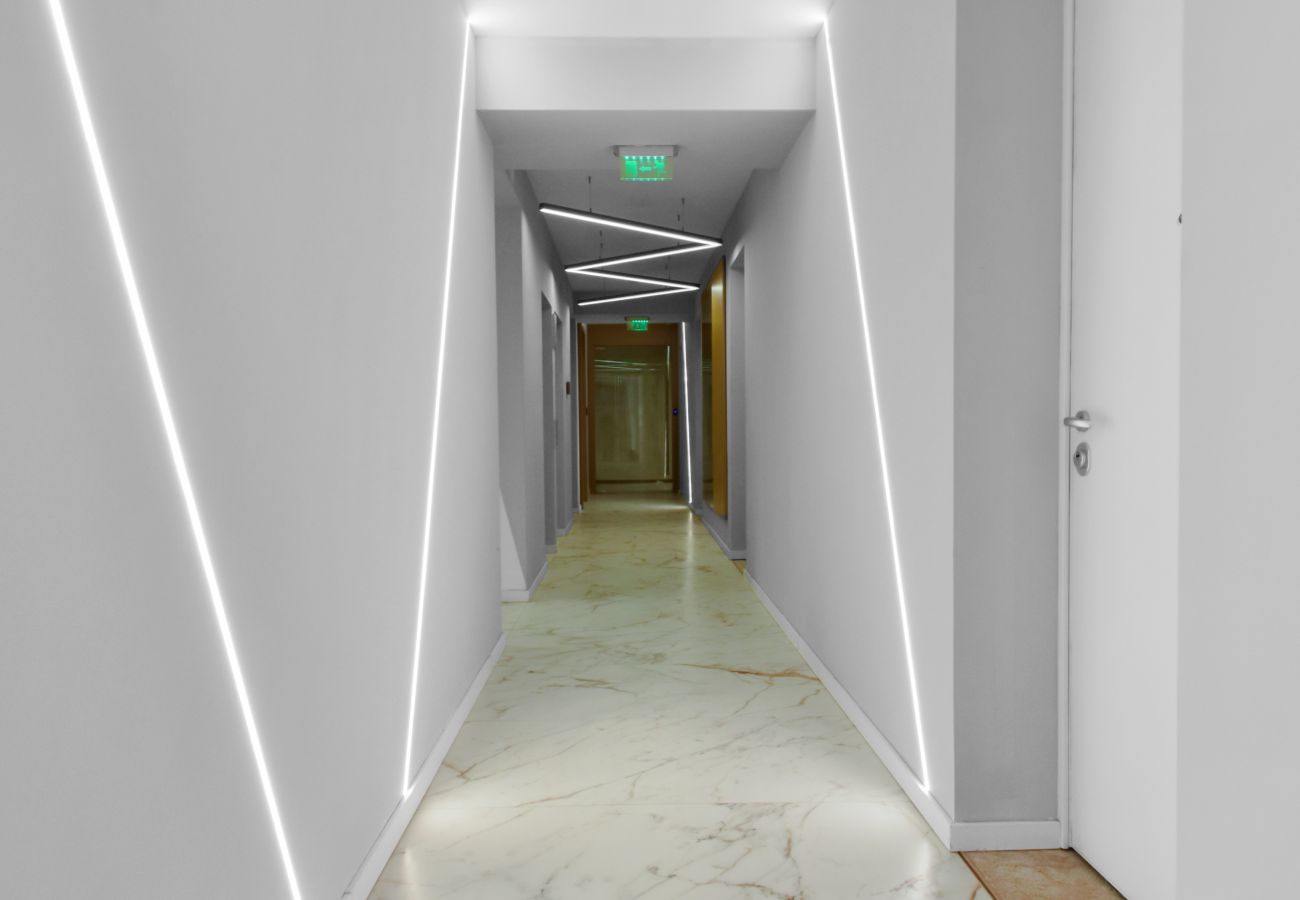Studio in Bucharest - Elegant Studio in Win Herastrau