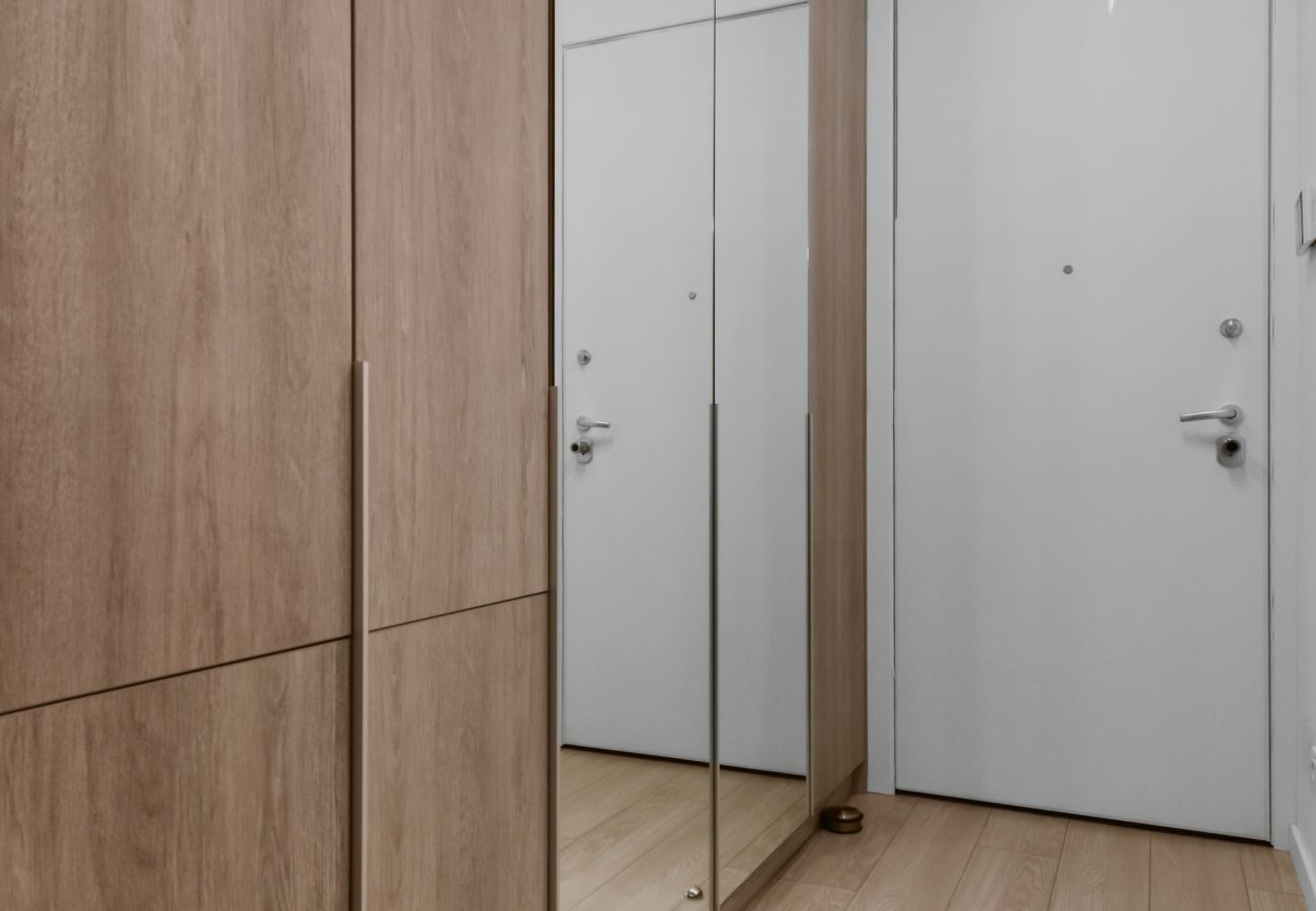 Studio in Bucharest - Elegant Studio in Win Herastrau