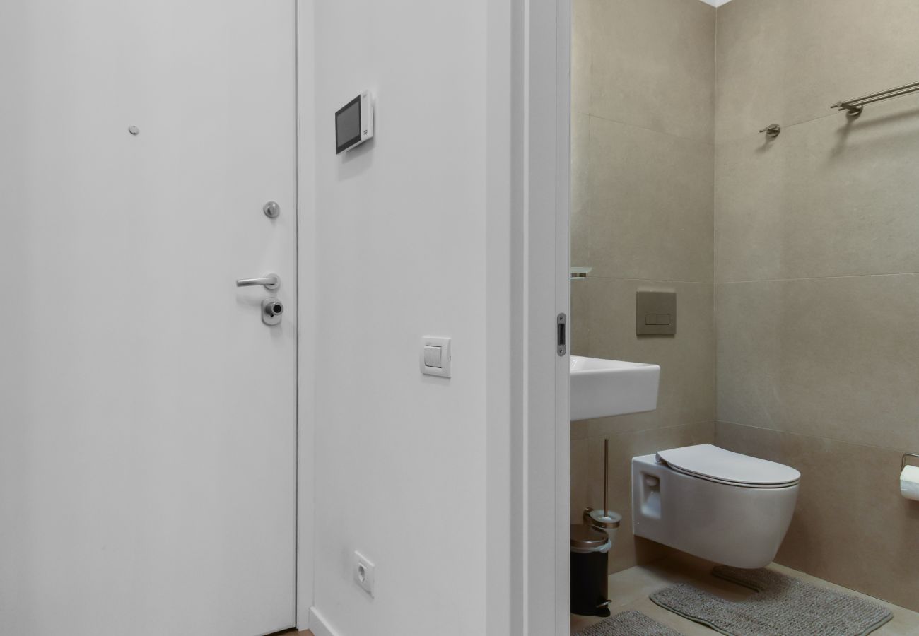Studio in Bucharest - Elegant Studio in Win Herastrau