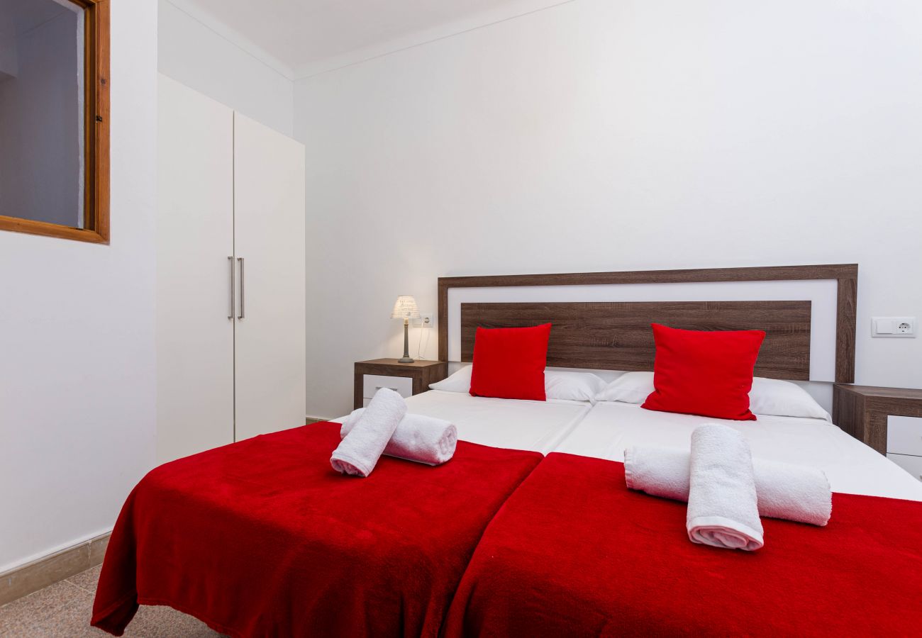 House in Can Picafort - Lovely house with terrace and air conditioning, YourHouse Solivellas