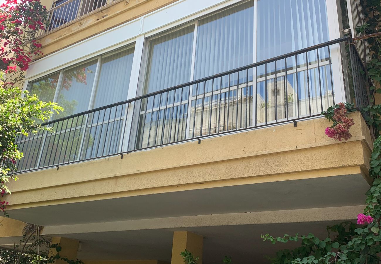 Apartment in Tel Aviv - Jaffa - Bright 3BR in the Beating Heart of TLV by FeelHome 