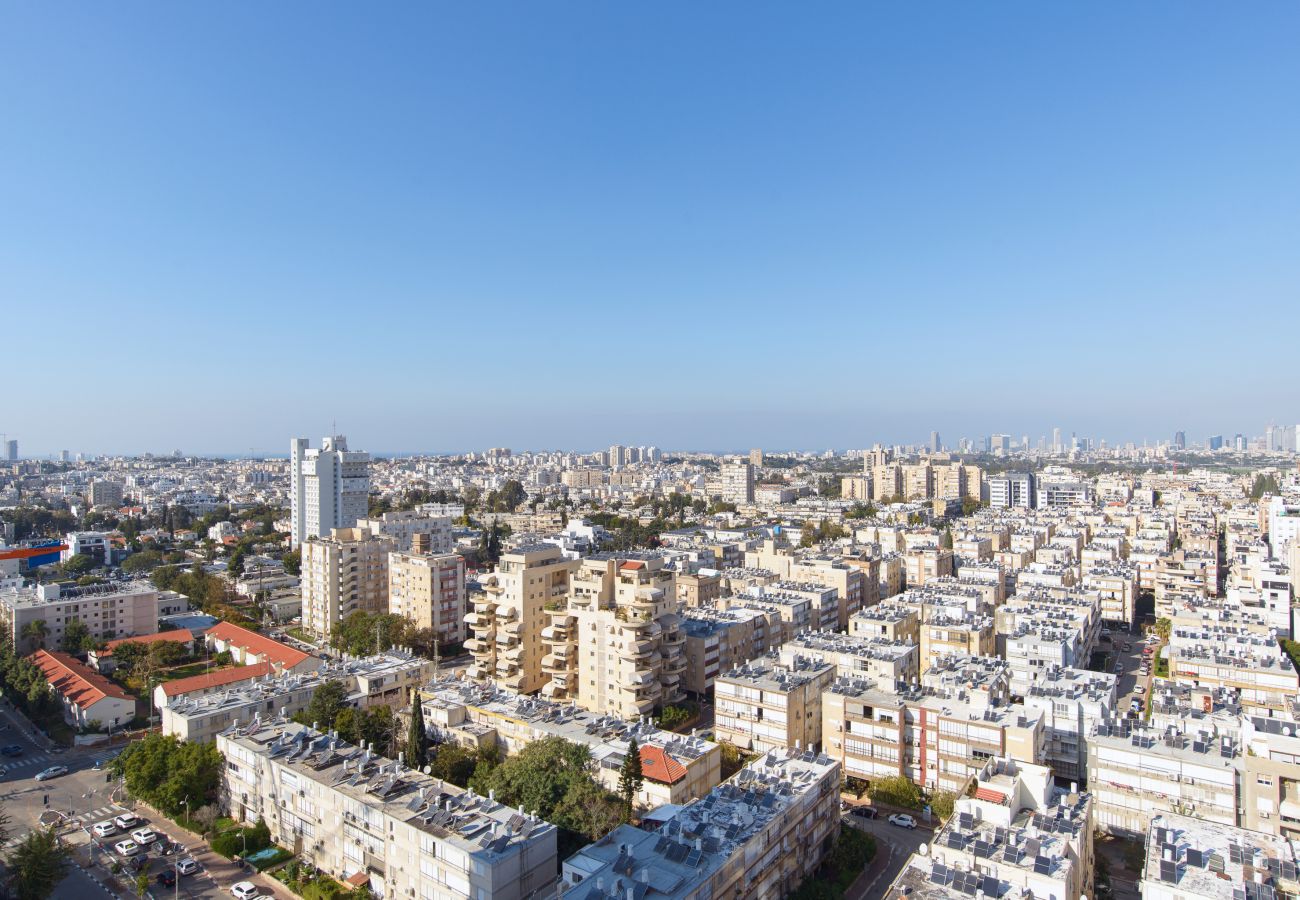 Apartment in Holon - Deluxe Apt & Terrace with City Overview by FeelHome