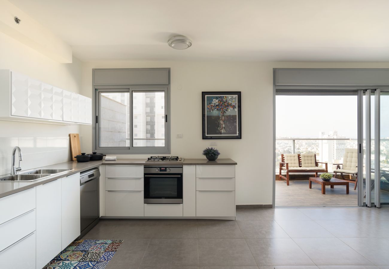 Apartment in Holon - Deluxe Apt & Terrace with City Overview by FeelHome