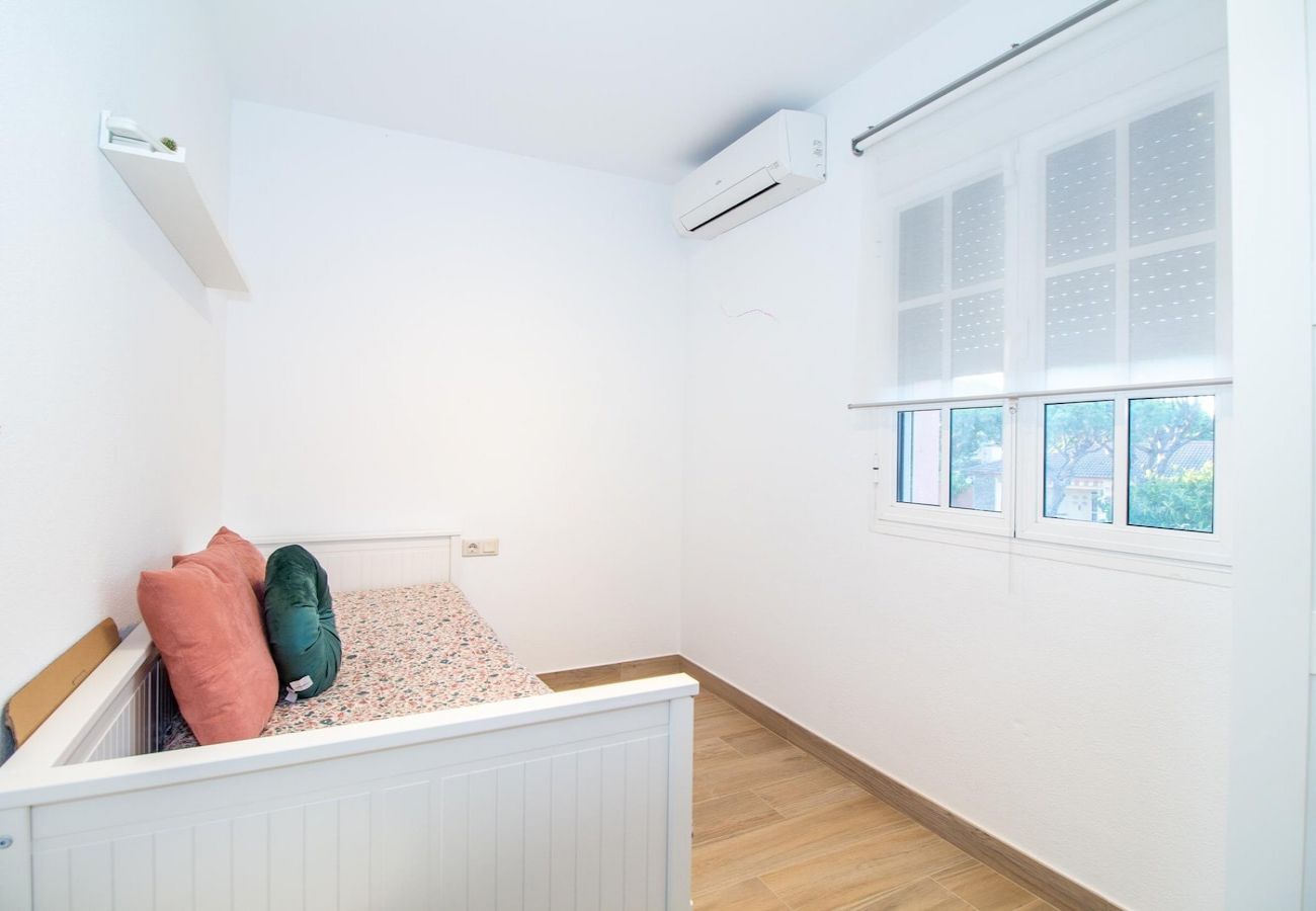 Bungalow in Chiclana de la Frontera - Lightbooking Chiclana La Barrosa 